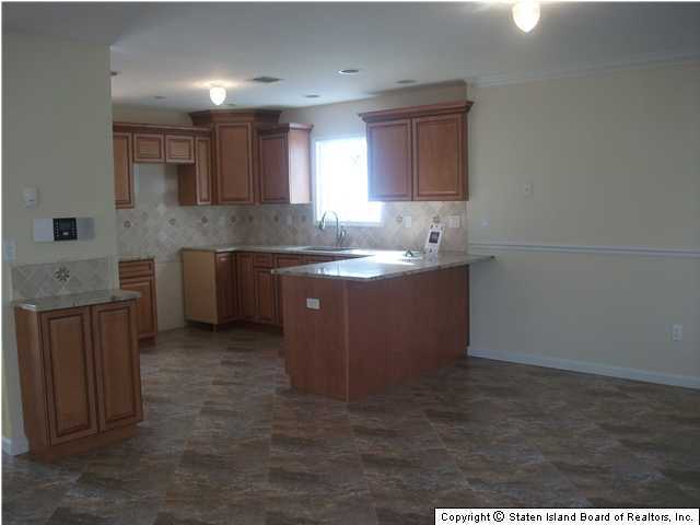 43 Shore Acres Road Staten Island, NY 10305 - Photo 11 of 16 Additional Photo
