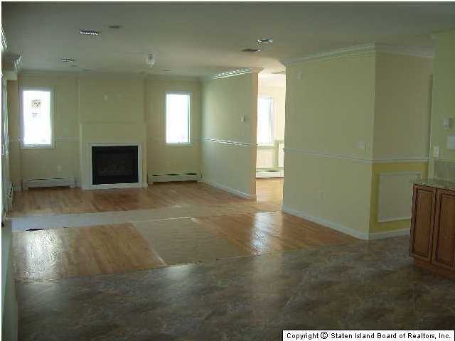 43 Shore Acres Road Staten Island, NY 10305 - Photo 5 of 16 Additional Photo