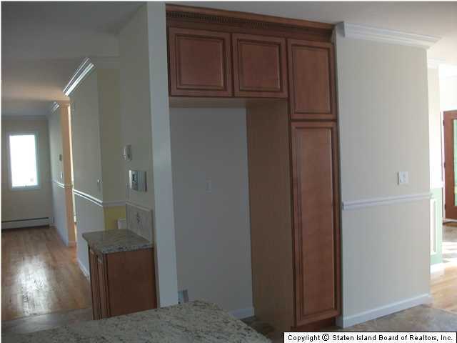 43 Shore Acres Road Staten Island, NY 10305 - Photo 9 of 16 Additional Photo