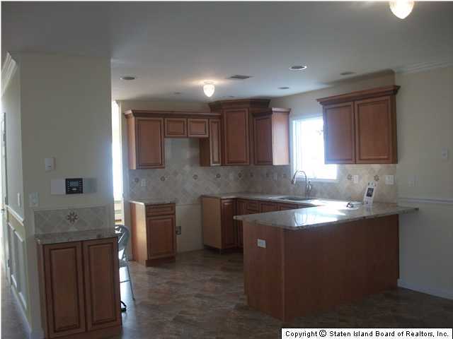 43 Shore Acres Road Staten Island, NY 10305 - Photo 10 of 16 Additional Photo