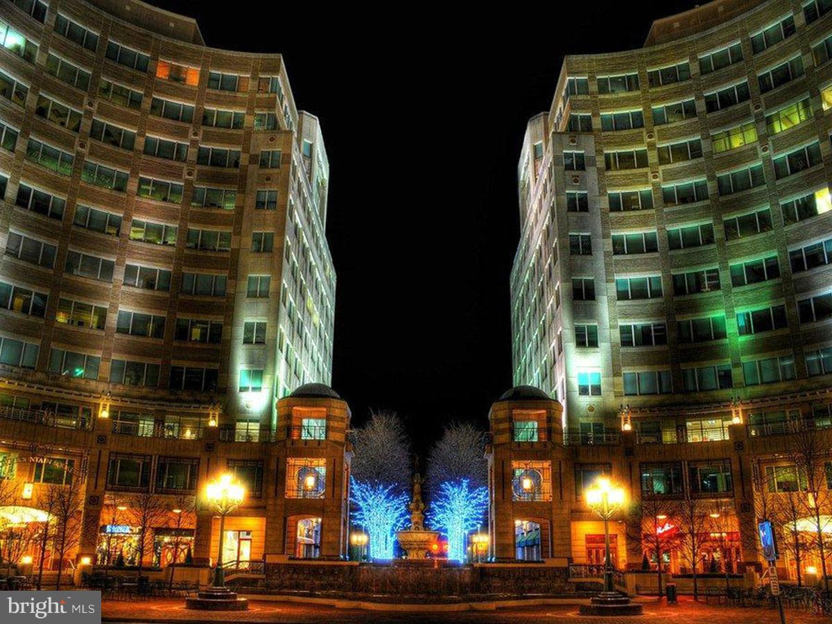 1420 Northgate Square, Unit 21B Reston, VA 20190 - Photo 29 of 30 Reston Town Center