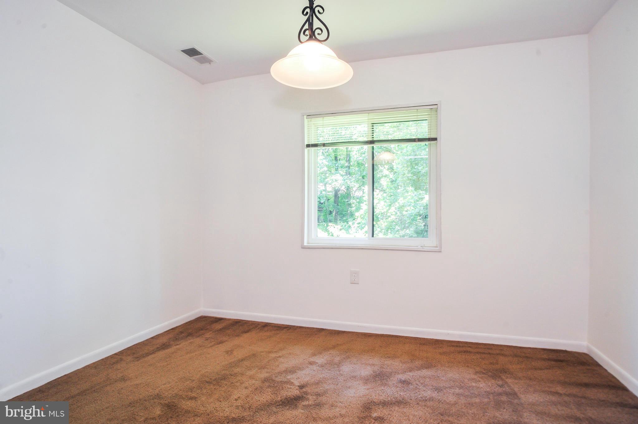 1420 Northgate Square, Unit 21B Reston, VA 20190 - Photo 5 of 30 Dining Room