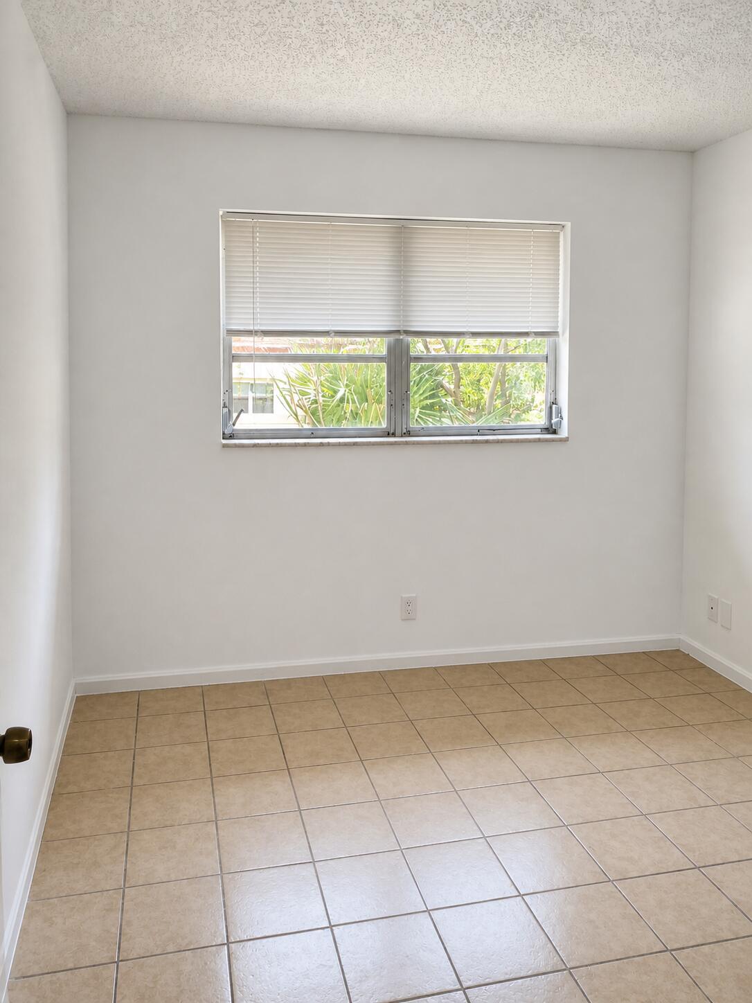 1718 Juno Road, Unit 3 North Palm Beach, FL 33408 - Photo 7 of 10 7