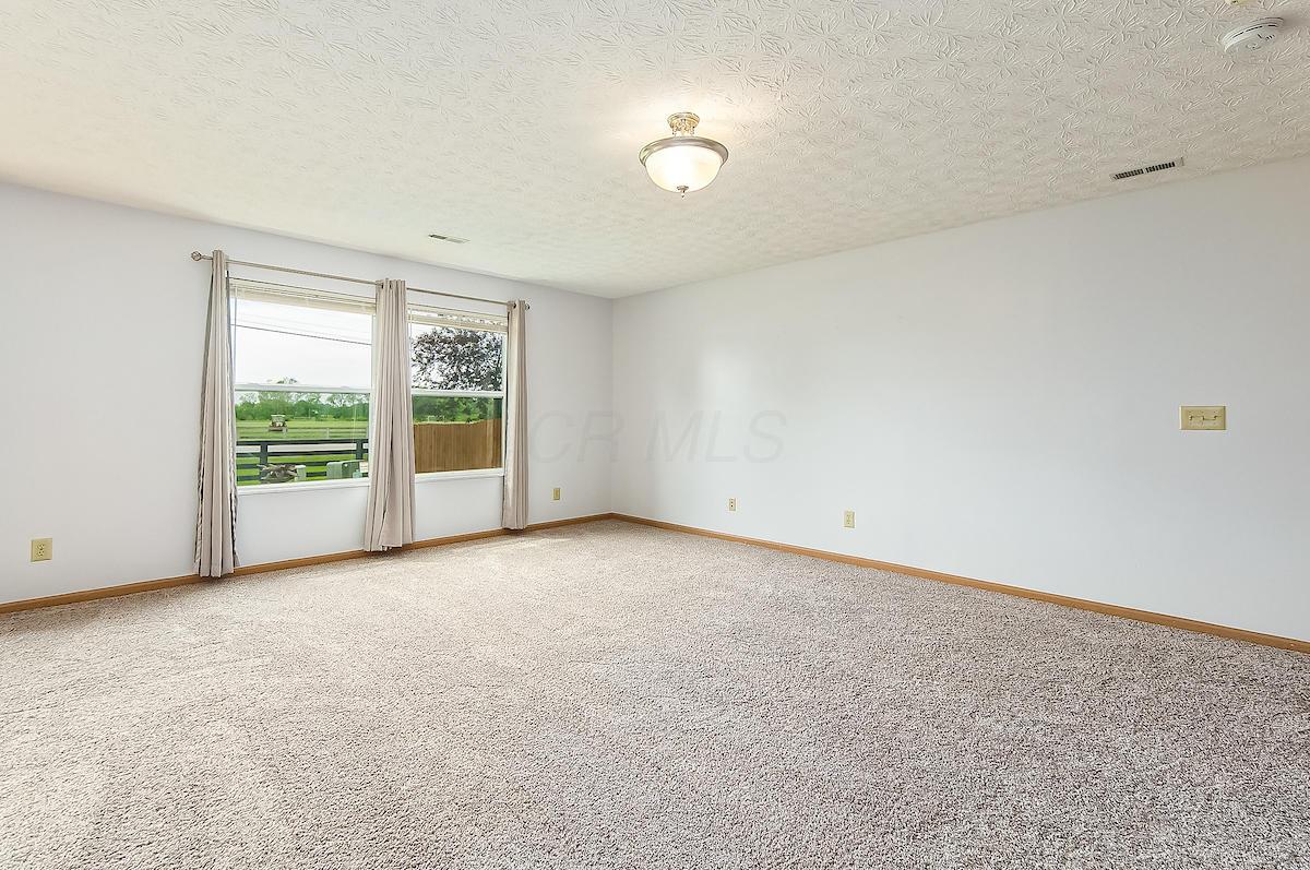 2125 Ripple Road Hilliard, OH 43026 - Photo 4 of 50 Gallery Image 4