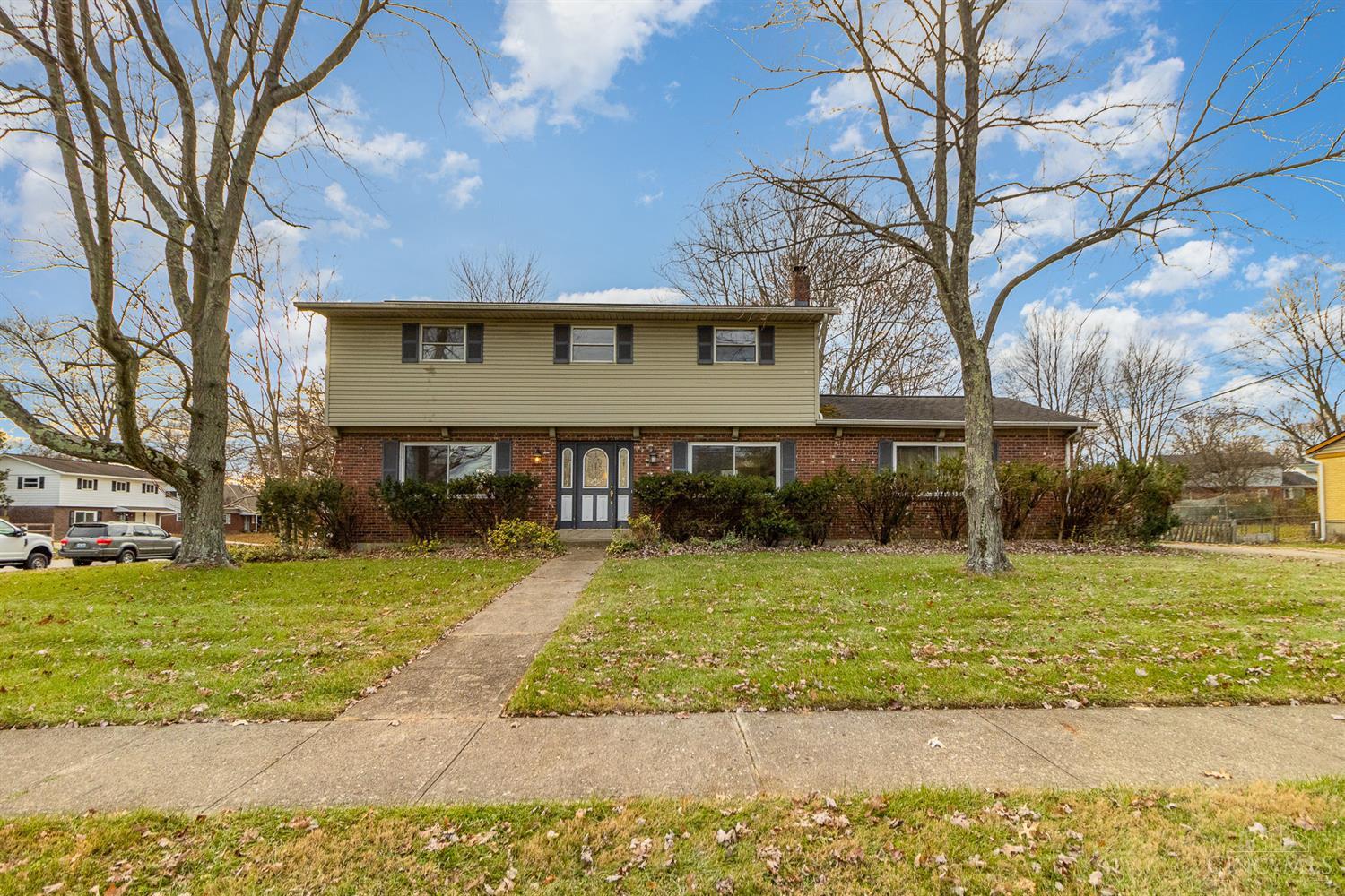 1529 8 Mile Road Cincinnati, OH 45255 - Photo 3 of 39 Gallery Image 3
