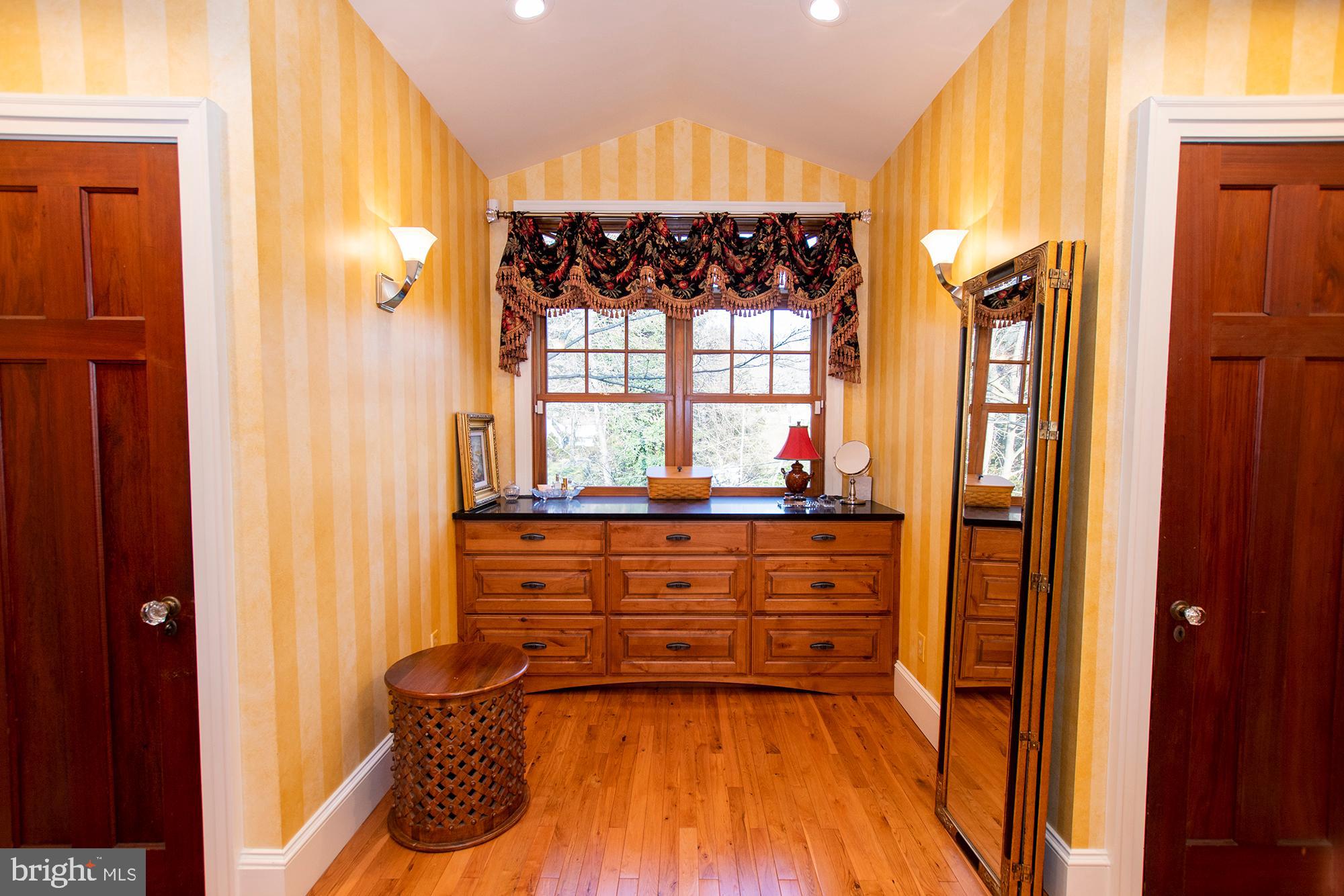 270 South Ridley Creek Road Media, PA 19063 - Photo 47 of 71 Dressing room