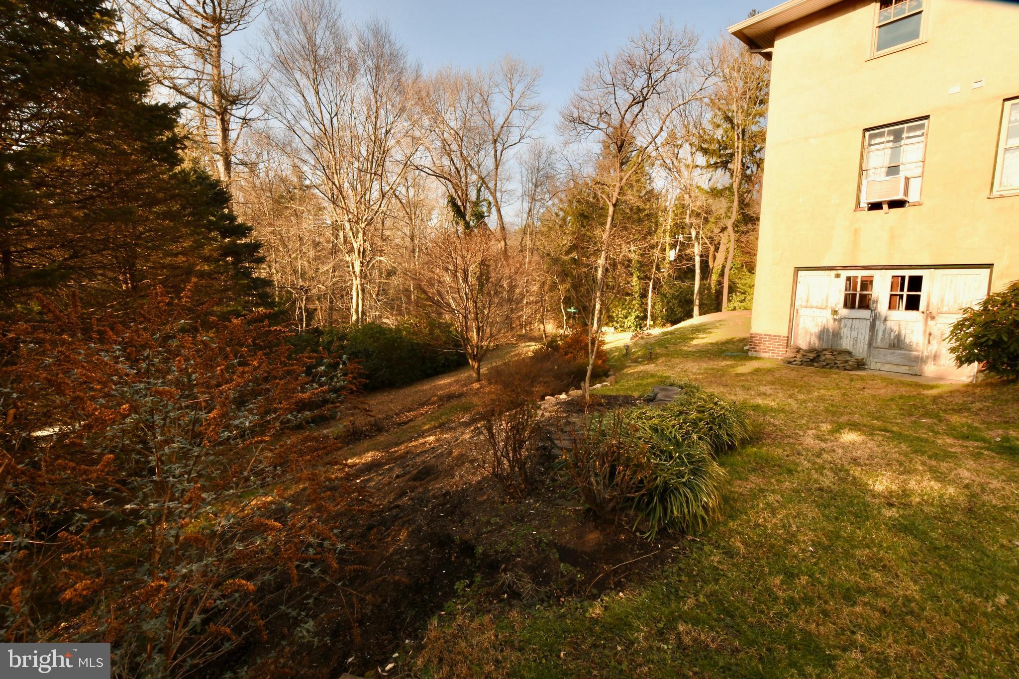 270 South Ridley Creek Road Media, PA 19063 - Photo 69 of 71 Back and side yard view