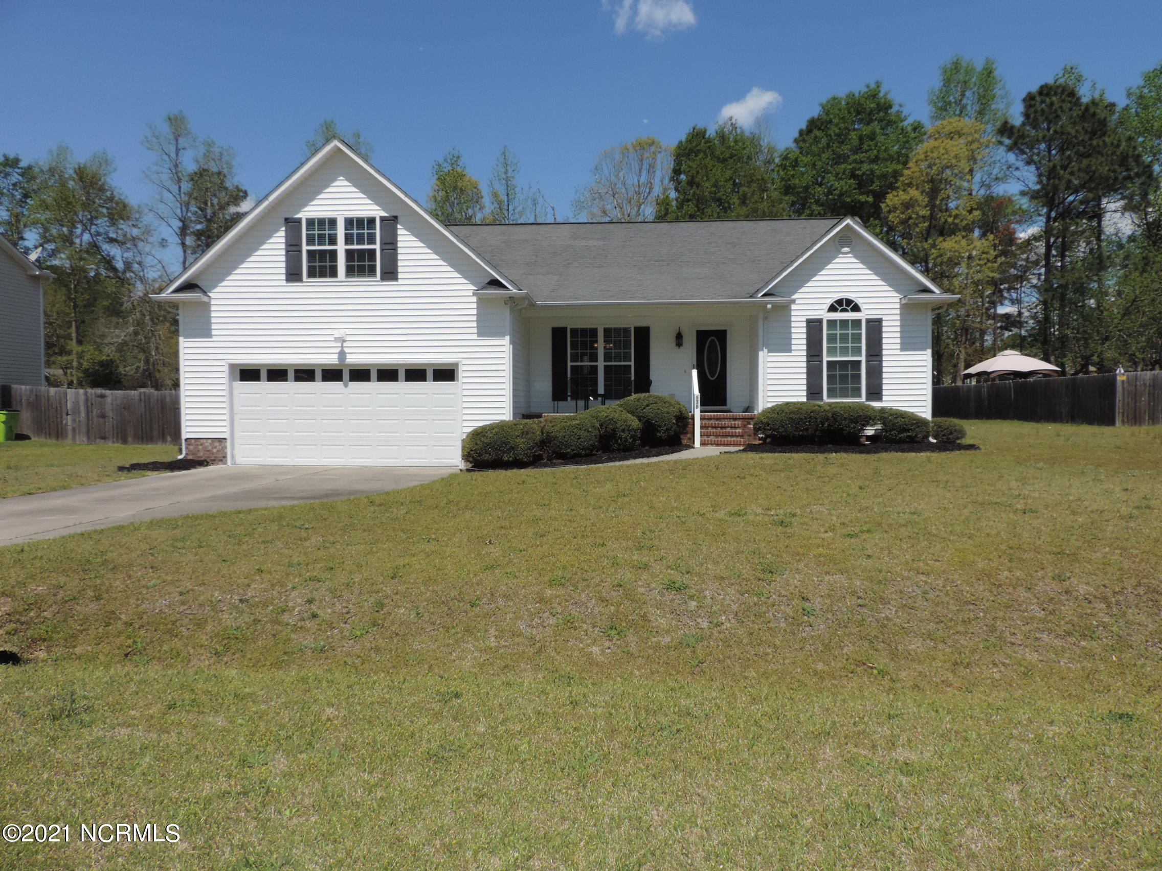 138 Pine Cove Road New Bern, NC 28562 - Photo 1 of 26 beautiful home with bonus room