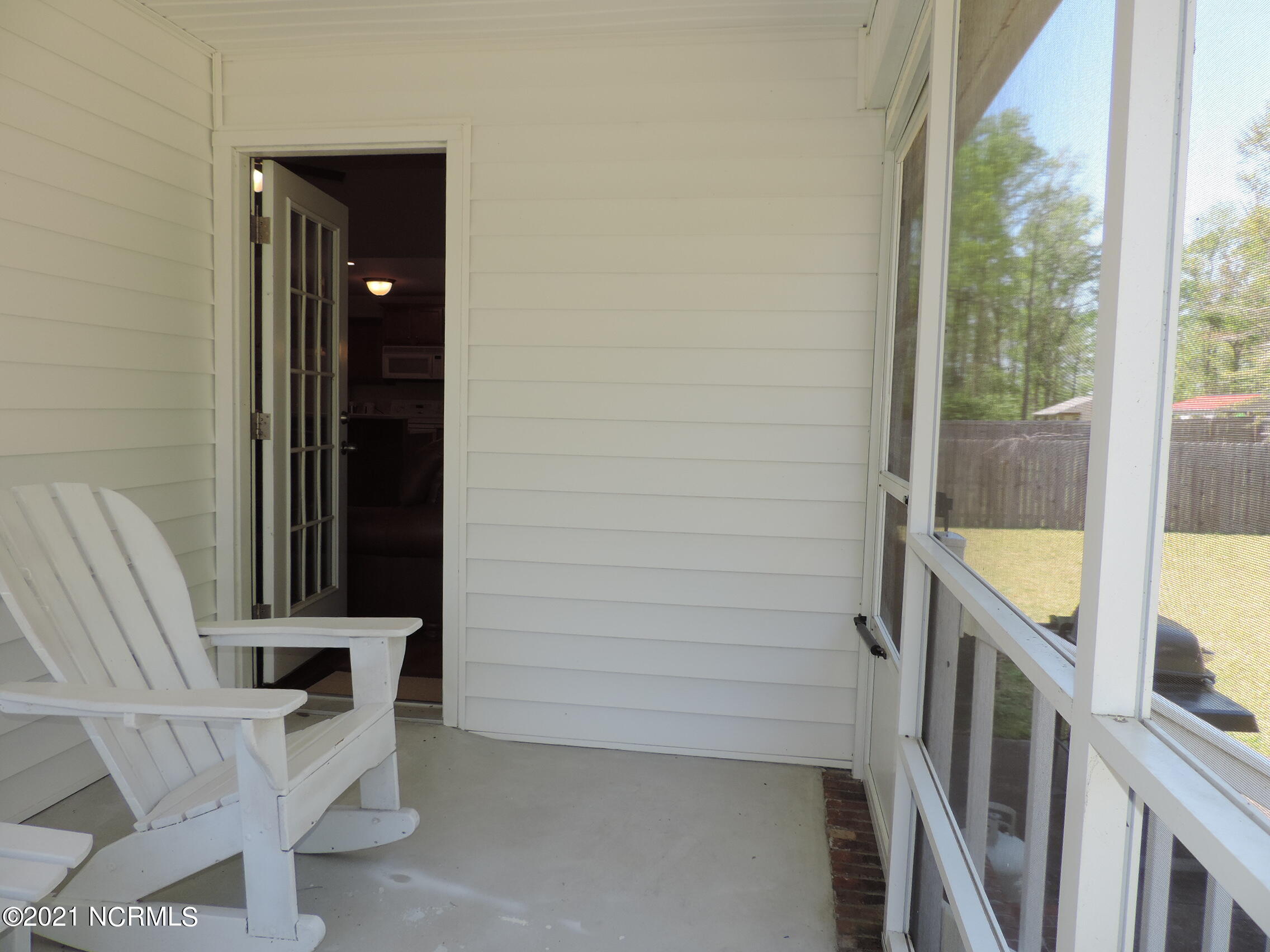 138 Pine Cove Road New Bern, NC 28562 - Photo 23 of 26 DSCN9348