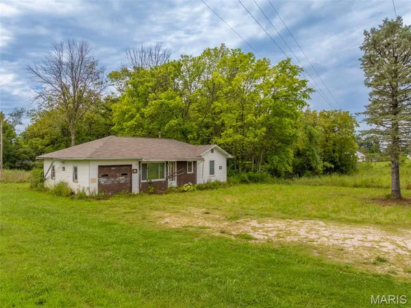 $179,900 | 4032 State Highway 47, Winfield, MO 63389