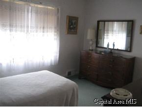2316 South Walnut Street Springfield, IL 62704 - Photo 5 of 7