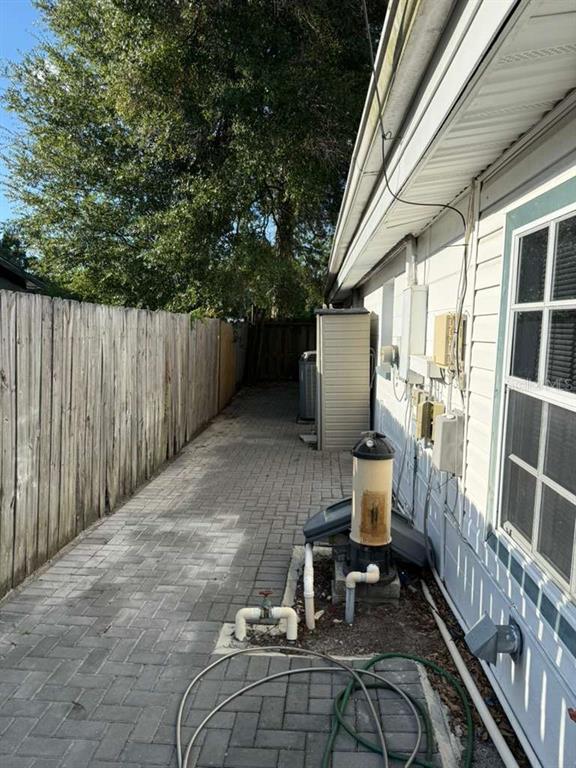 7917 Rideout Road Tampa, FL 33619 - Photo 6 of 51