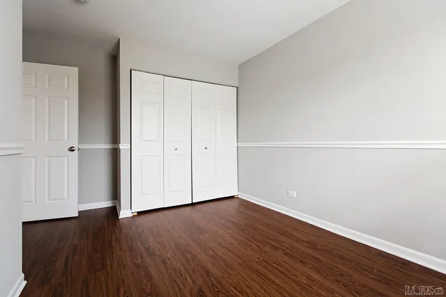 $2,450 | 3321 Bromley Lane, Aurora, IL 60502