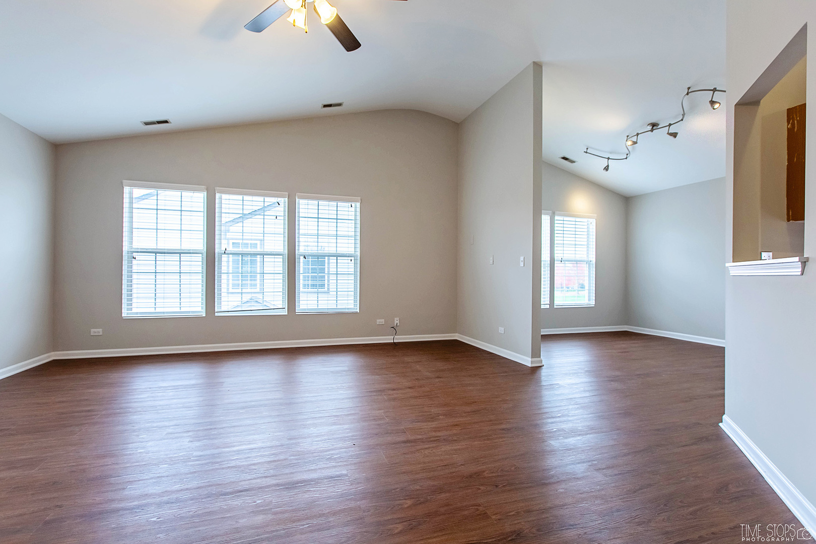 3321 Bromley Lane Aurora, IL 60502 - Photo 2 of 13