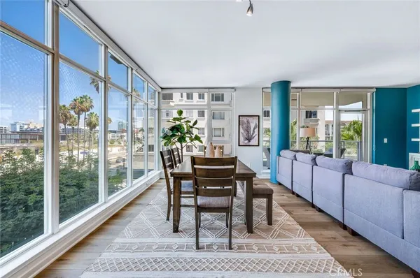 $700,000 | 400 West Ocean Boulevard, Unit 206, Long Beach, CA 90802