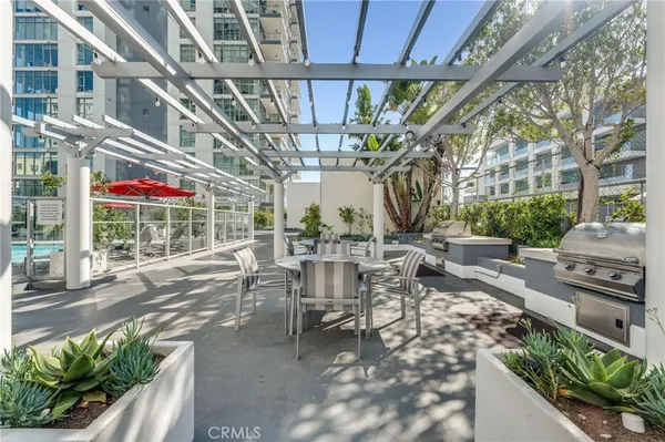 $700,000 | 400 West Ocean Boulevard, Unit 206, Long Beach, CA 90802