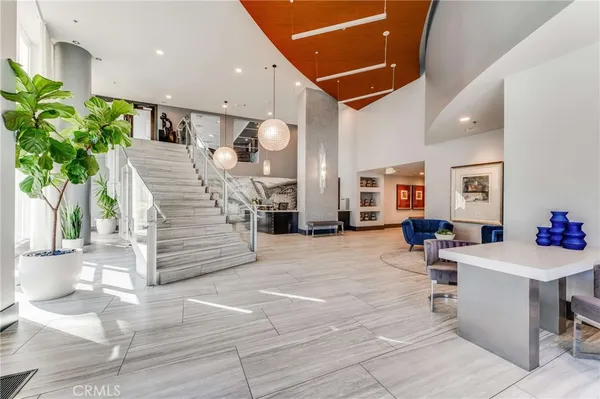 $700,000 | 400 West Ocean Boulevard, Unit 206, Long Beach, CA 90802