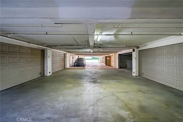 a view of a garage