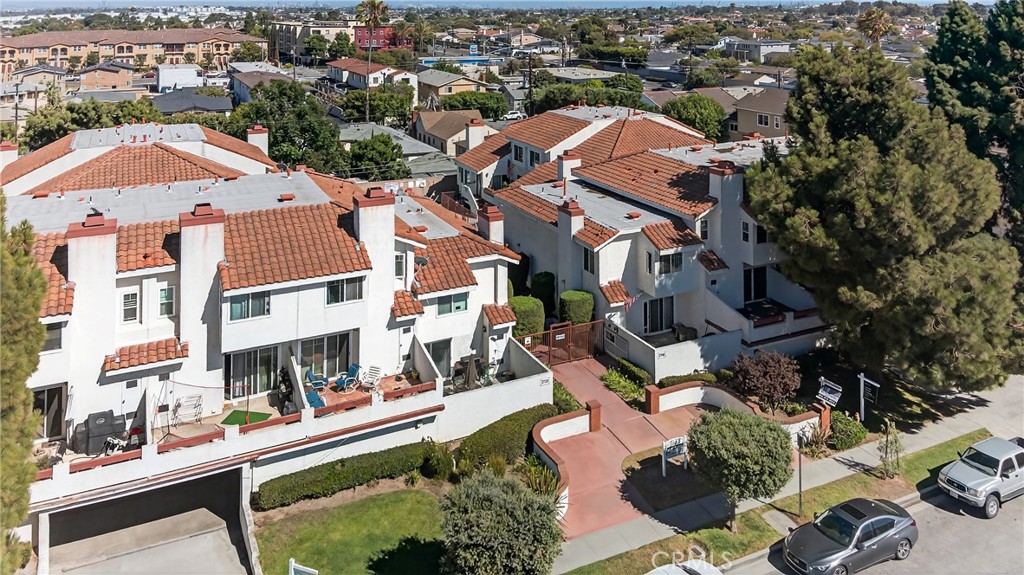 2720 Gramercy Avenue, Unit 5 Torrance, CA 90501 - Photo 5 of 35 an aerial view of residential houses with outdoor space