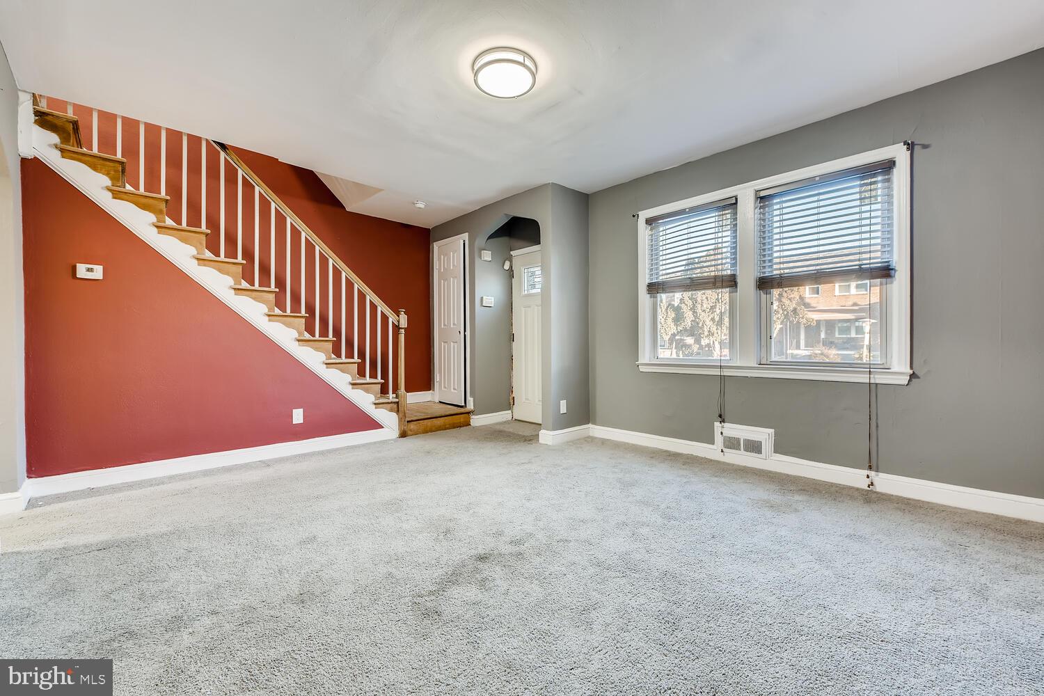 4012 Bareva Road Baltimore, MD 21215 - Photo 2 of 11 Living area