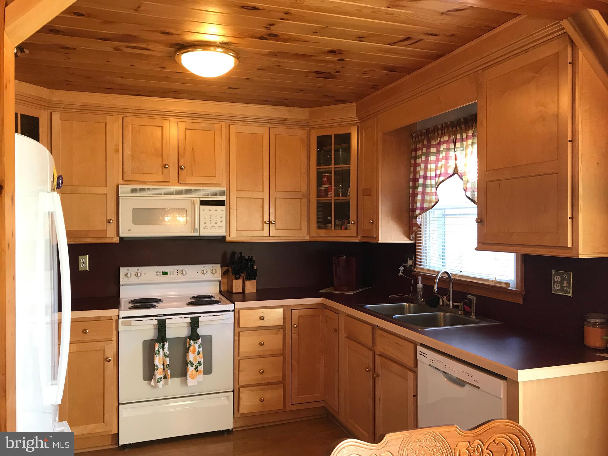 580 Forest Inn Road Lehighton, PA 18235 - Photo 19 of 35 Gallery Image 19