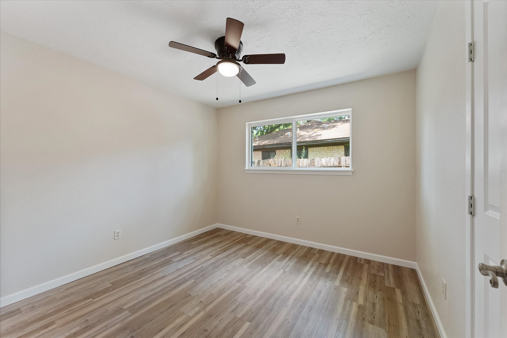 9863 Swan Court Conroe, TX 77385 - Photo 21 of 23