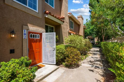 $875,000 | 7768 Caminito Monarca, Unit 102, Carlsbad, CA 92009