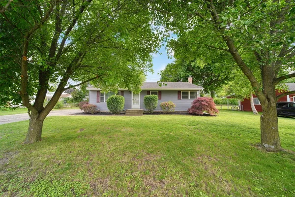 $215,000 | 1321 Michael Drive, Jackson, MI 49202
