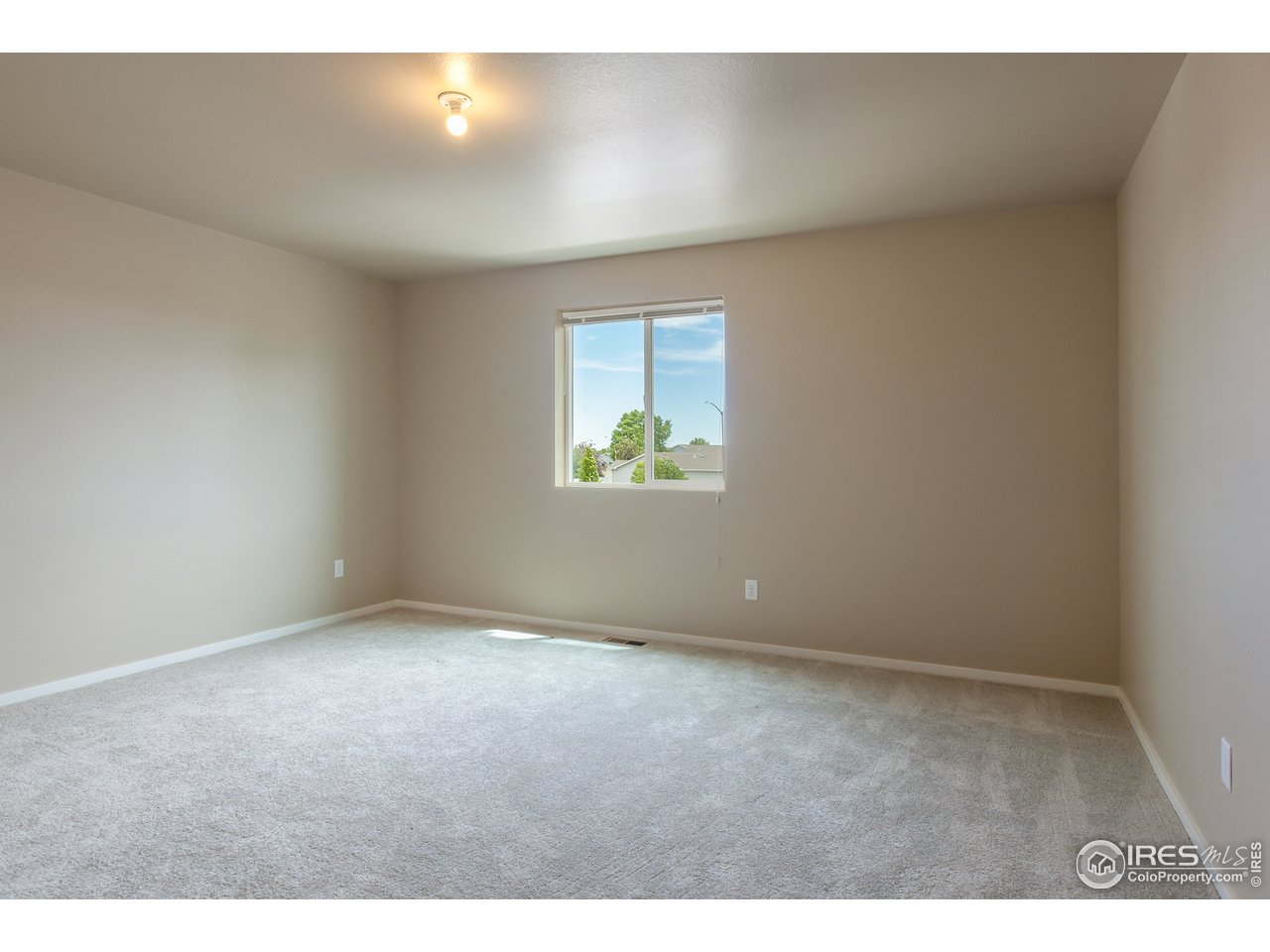 6609 4th St Road, Unit 3 Greeley, CO 80634 - Photo 14 of 28 EXAMPLE PHOTO: MASTER BEDROOM