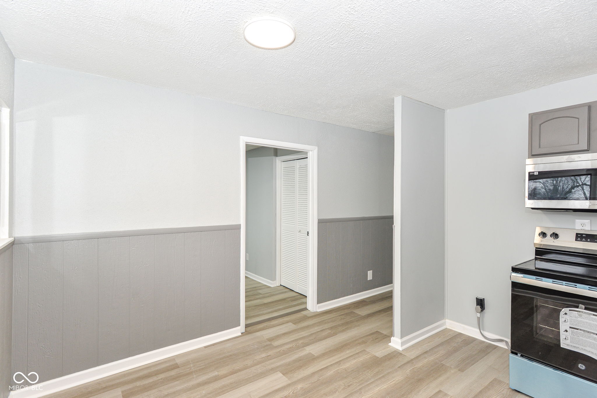 2625 Sickle Road Indianapolis, IN 46219 - Photo 8 of 29