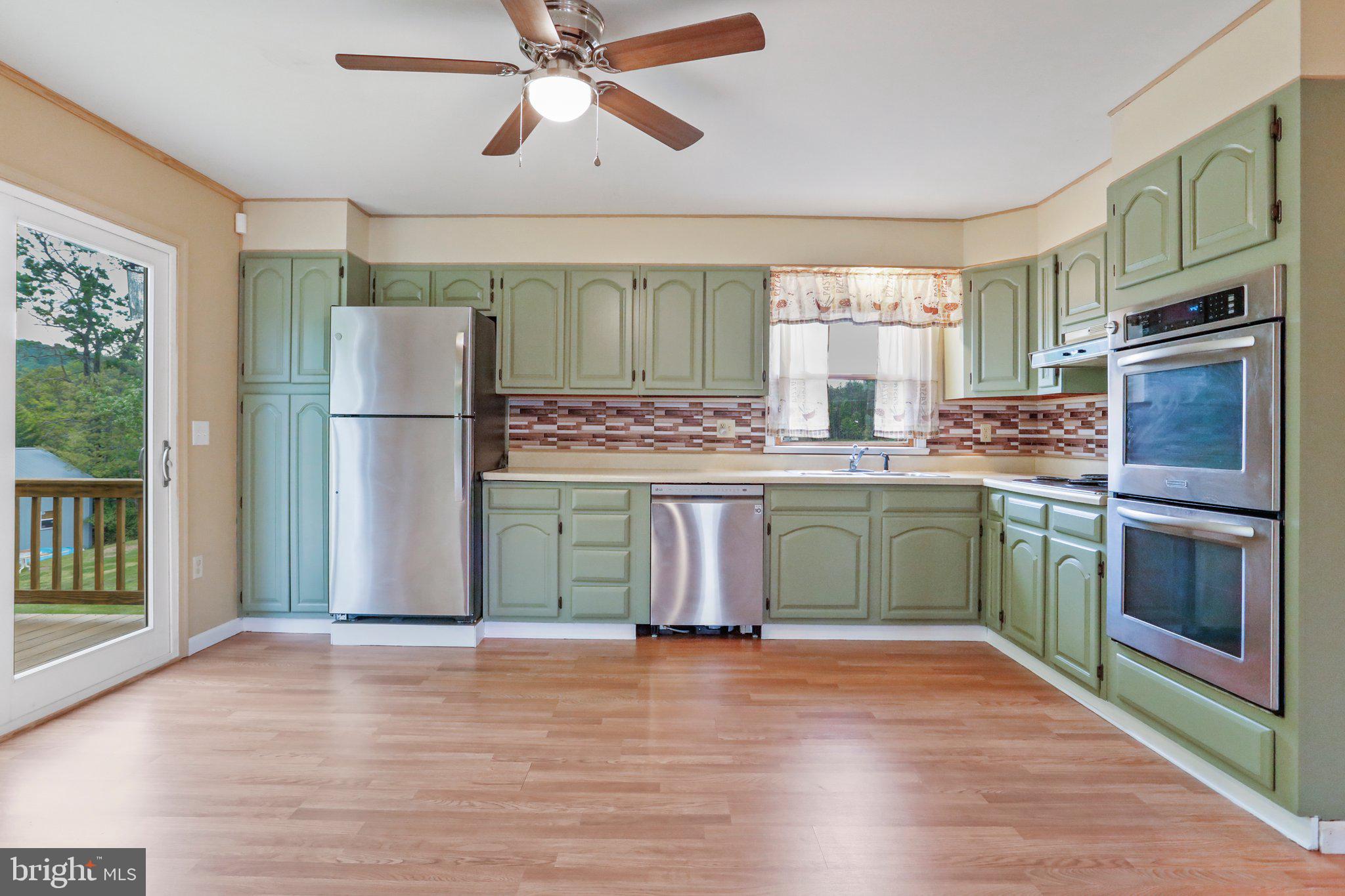 663 Aaron Mountain Road Castleton, VA 22716 - Photo 12 of 43
