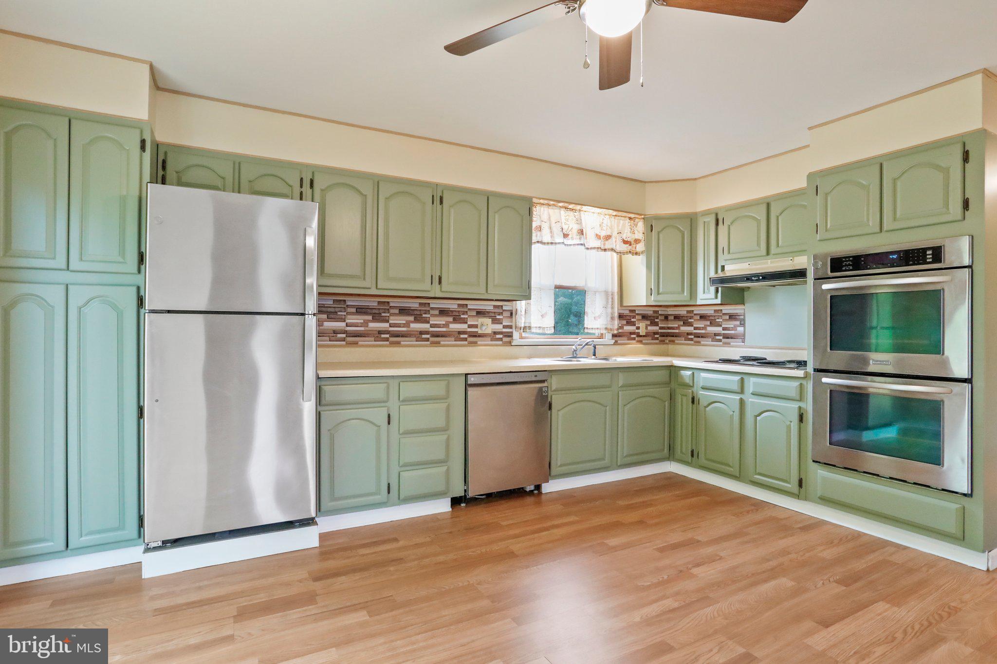 663 Aaron Mountain Road Castleton, VA 22716 - Photo 13 of 43