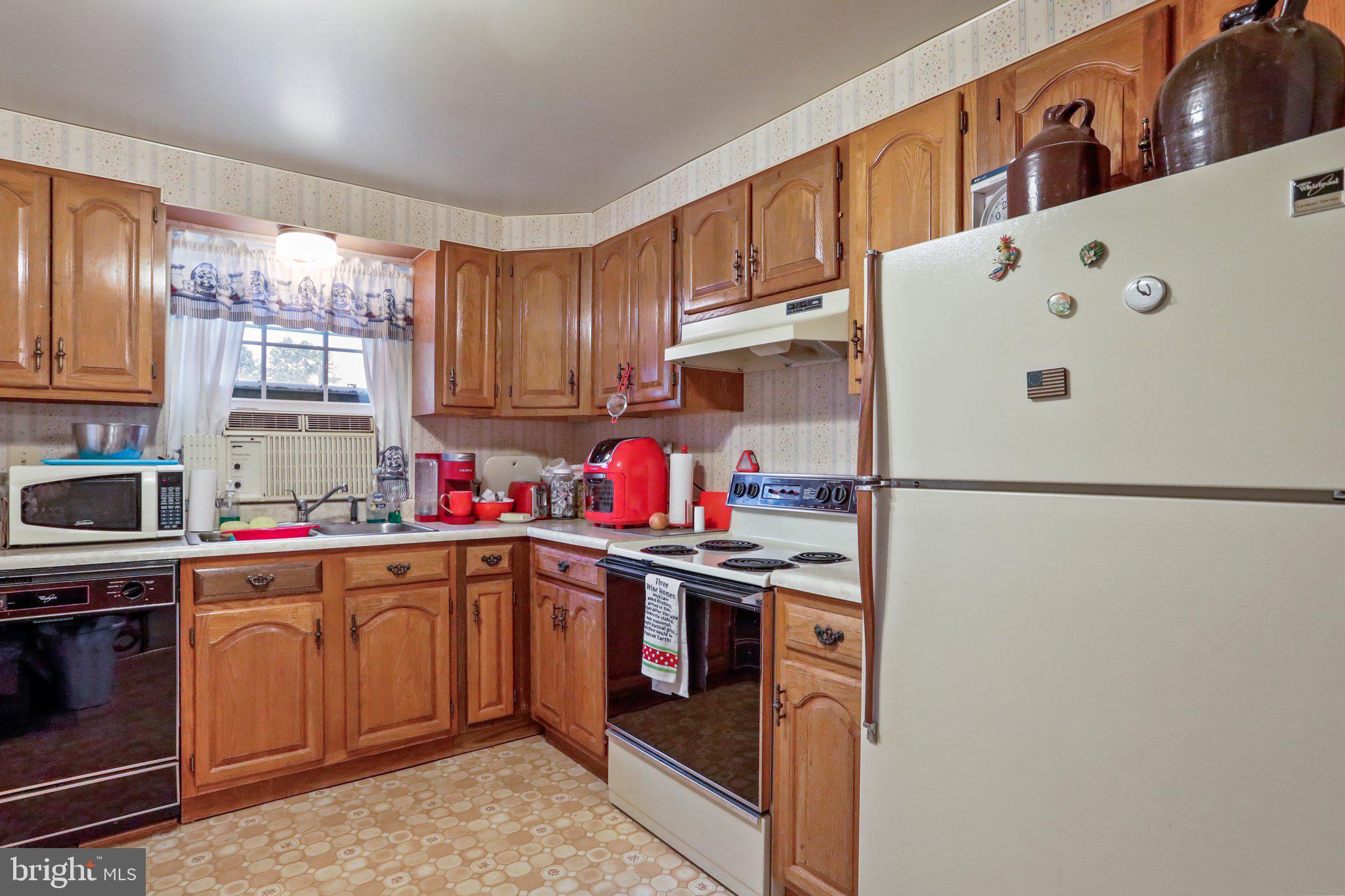 663 Aaron Mountain Road Castleton, VA 22716 - Photo 33 of 43