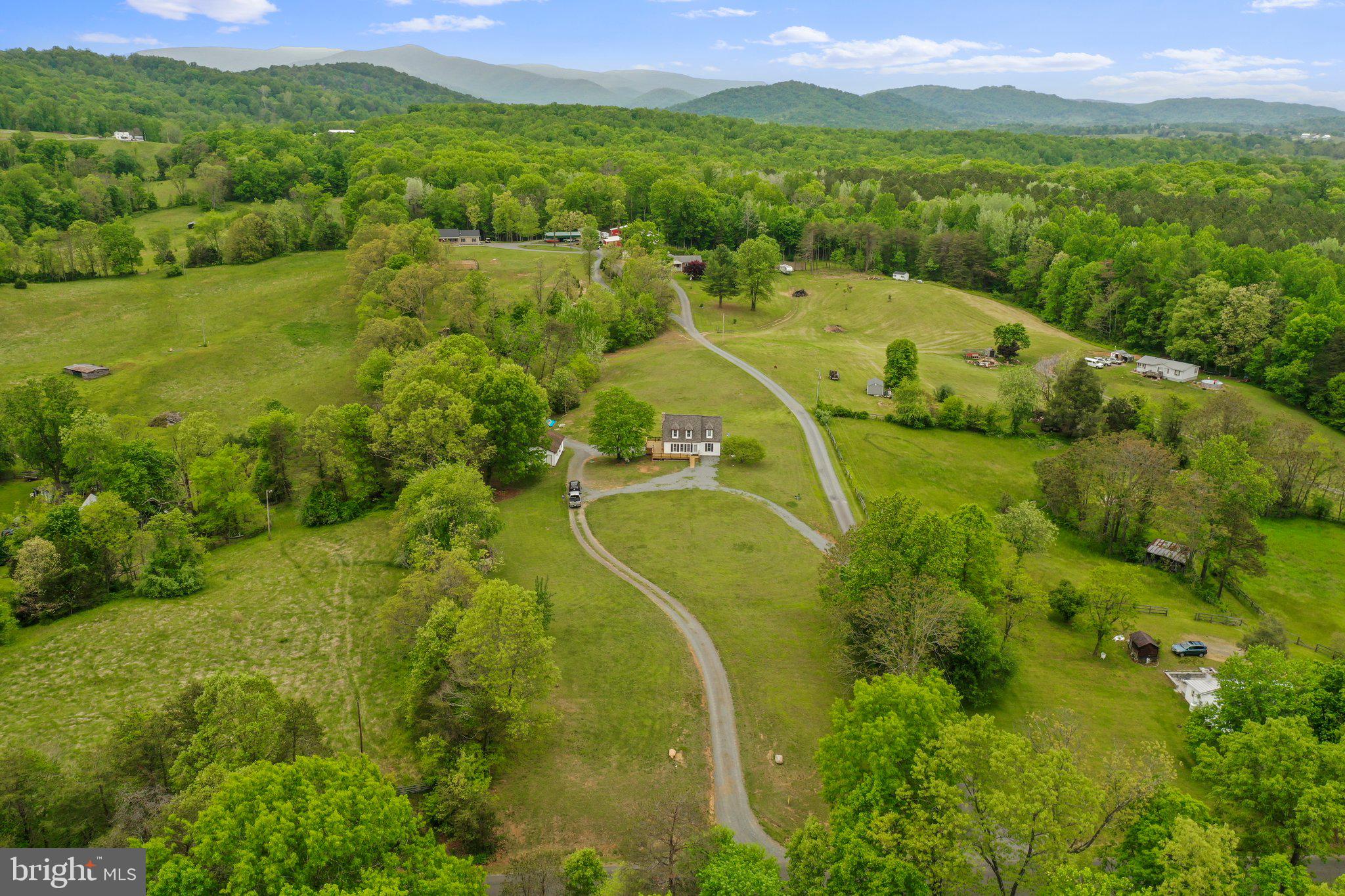 663 Aaron Mountain Road Castleton, VA 22716 - Photo 36 of 43