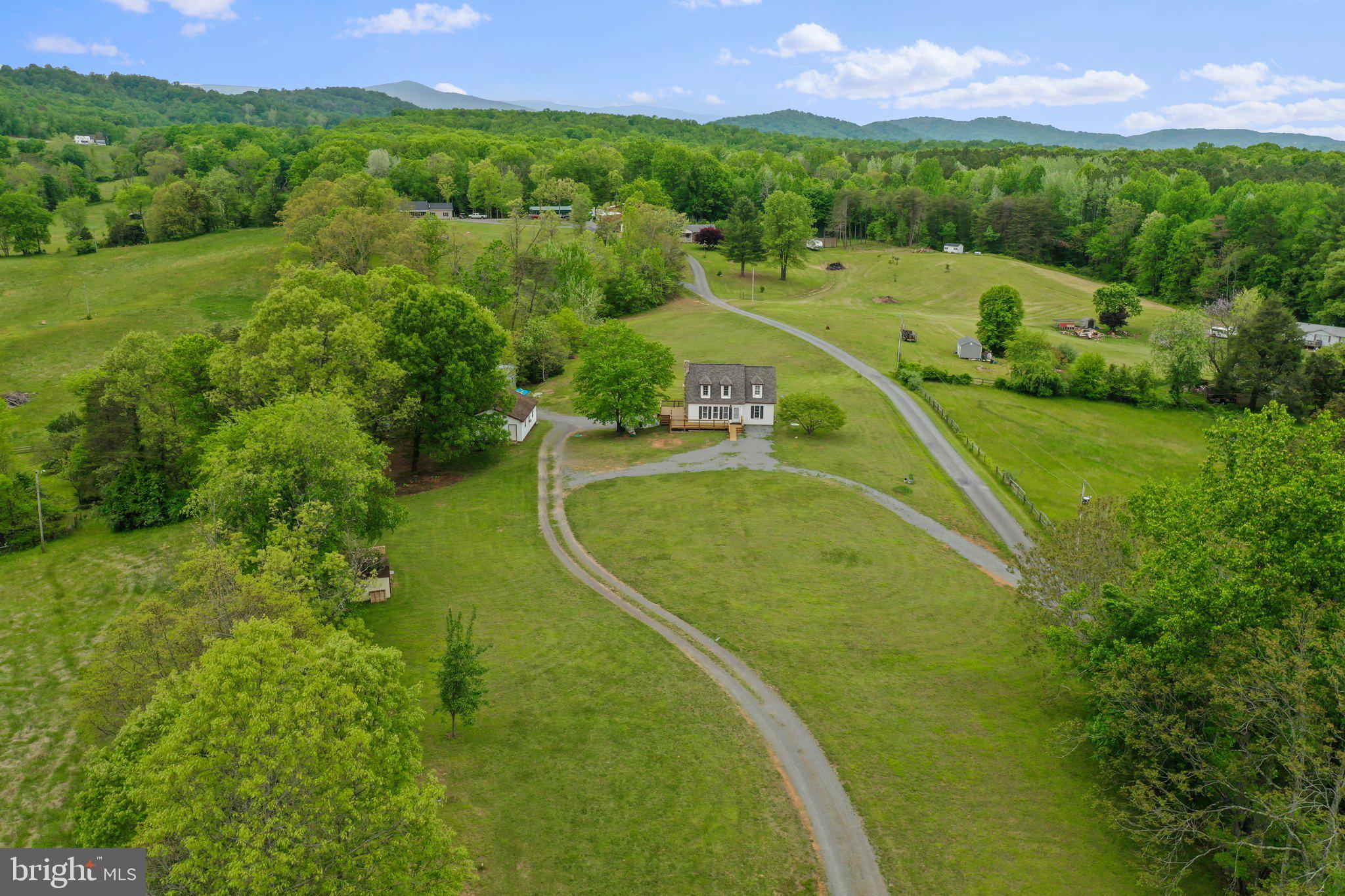 663 Aaron Mountain Road Castleton, VA 22716 - Photo 38 of 43
