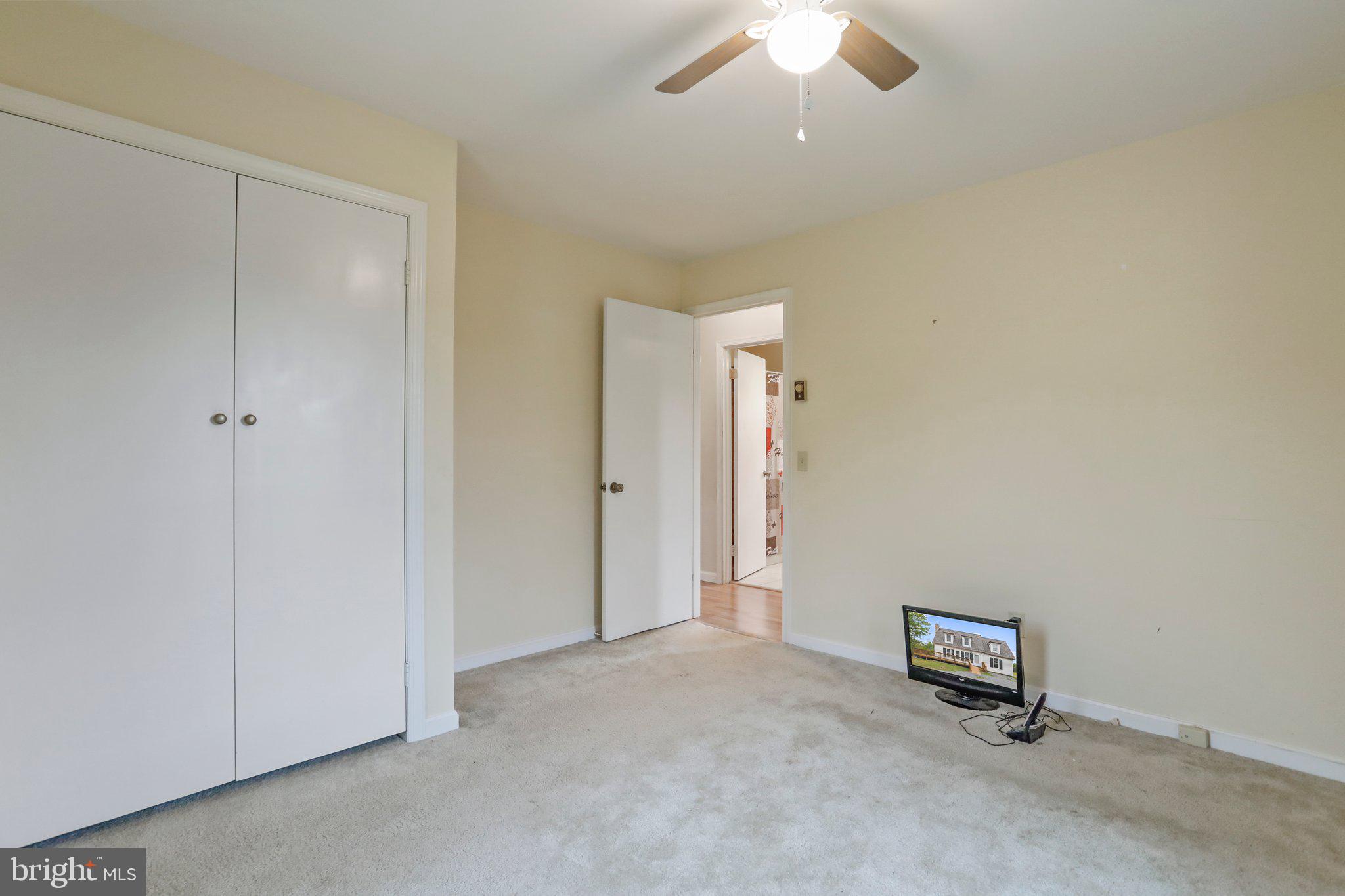 663 Aaron Mountain Road Castleton, VA 22716 - Photo 10 of 43