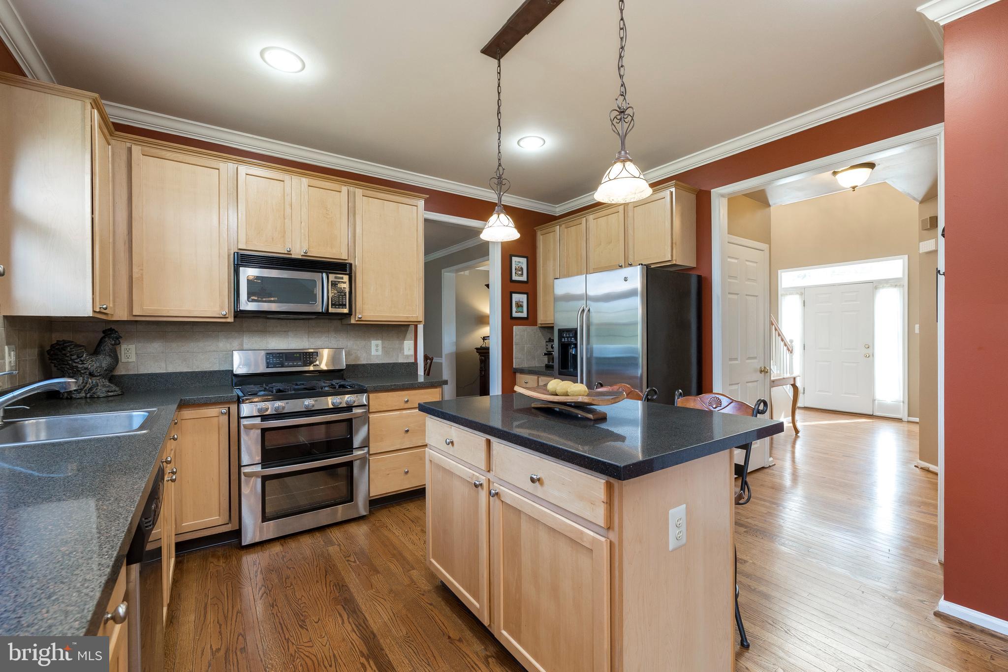 301 Doe Run Road Harleysville, PA 19438 - Photo 15 of 68 Warm and Inviting Kitchen