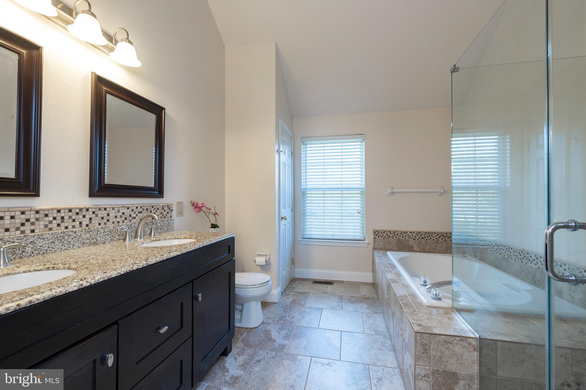 301 Doe Run Road Harleysville, PA 19438 - Photo 27 of 68 Master Bath