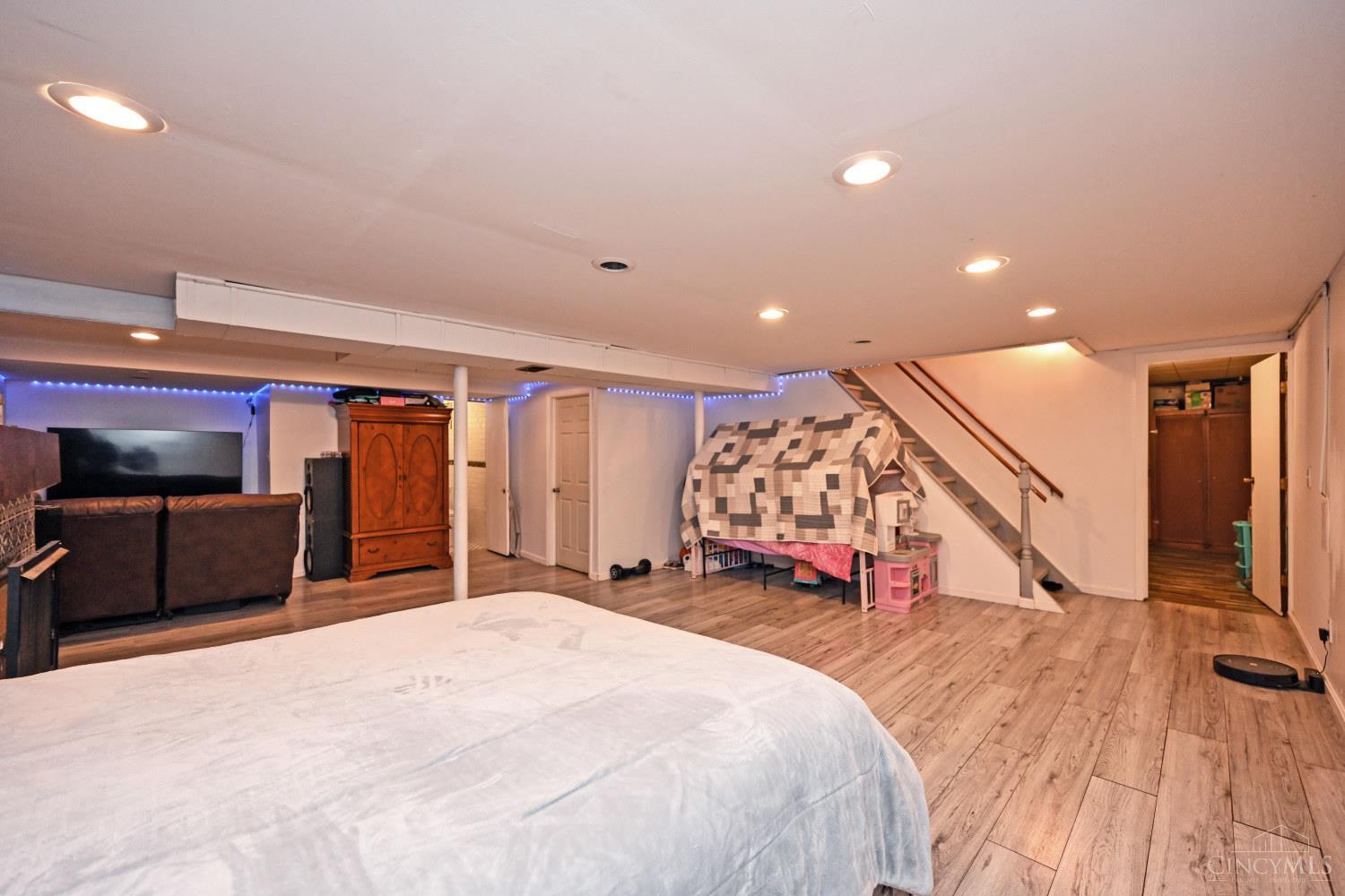 9940 Prechtel Road Cincinnati, OH 45252 - Photo 24 of 41 Gallery Image 24