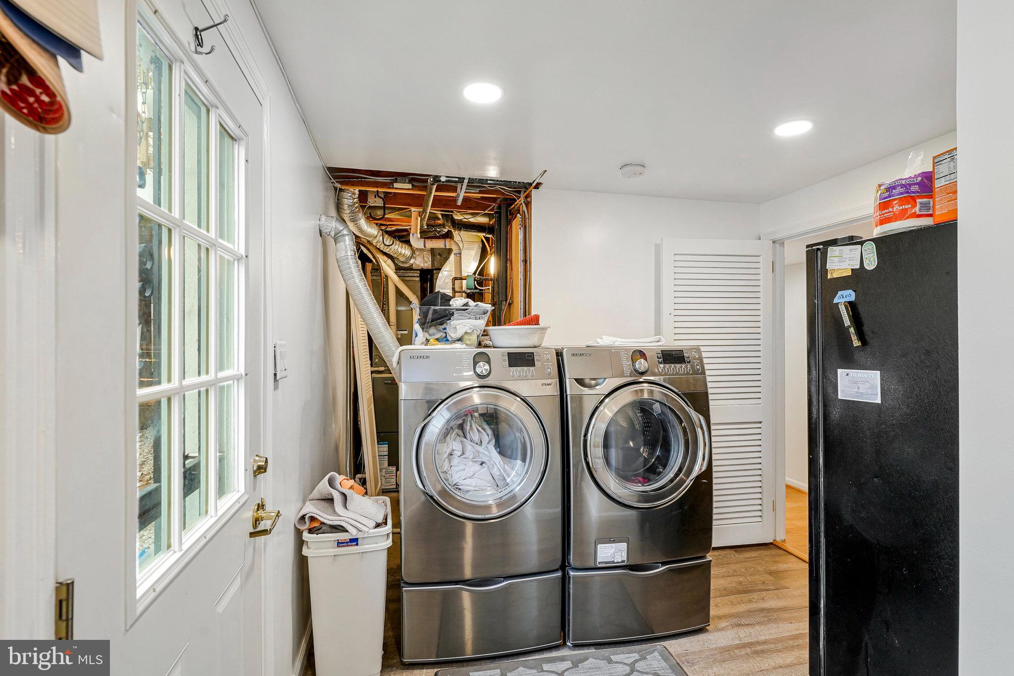 106 North Harrison Road Sterling, VA 20164 - Photo 20 of 23 laundry