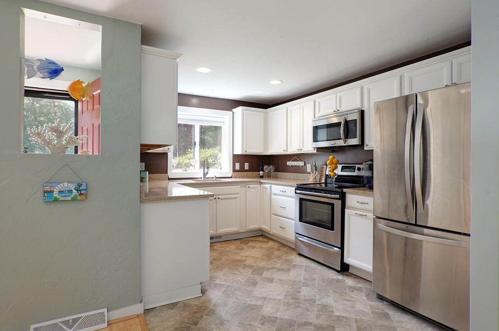 11 Shellback Way, Unit 11 Mashpee, MA 02649 - Photo 8 of 28 Gallery Image 8