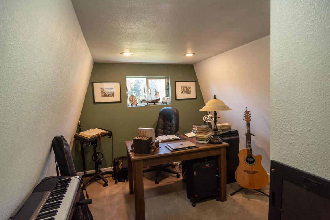 502 Harworth Road Newport, WA 99156 - Photo 11 of 20 Gallery Image 11