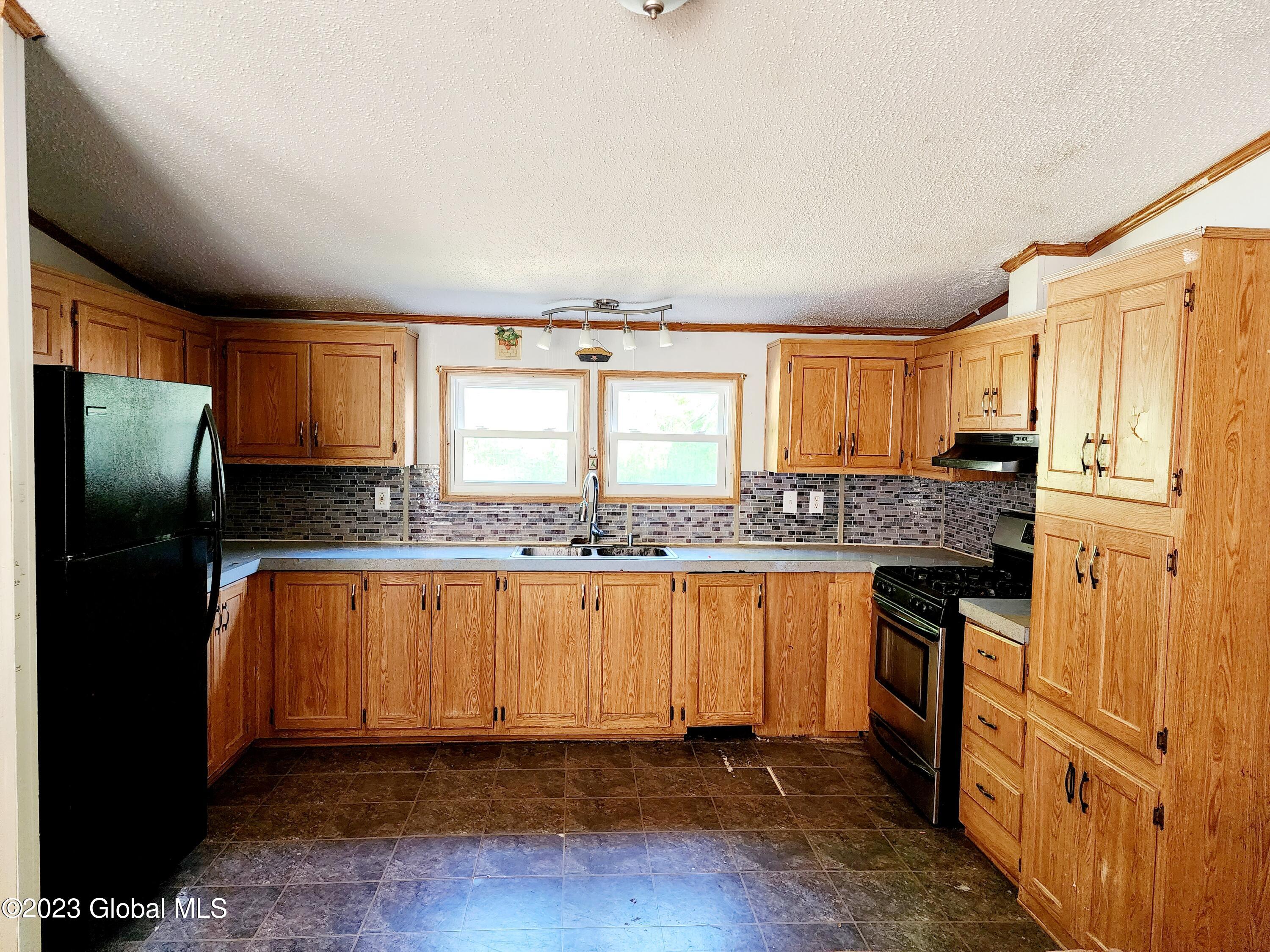 1662 Hauverville Road Middleburgh, NY 12122 - Photo 7 of 22 20230531_164528