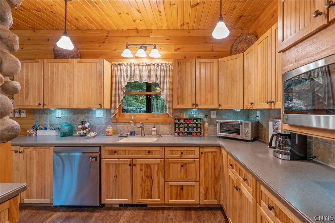 330 Roosevelt Road Constantia, NY 13042 - Photo 10 of 46