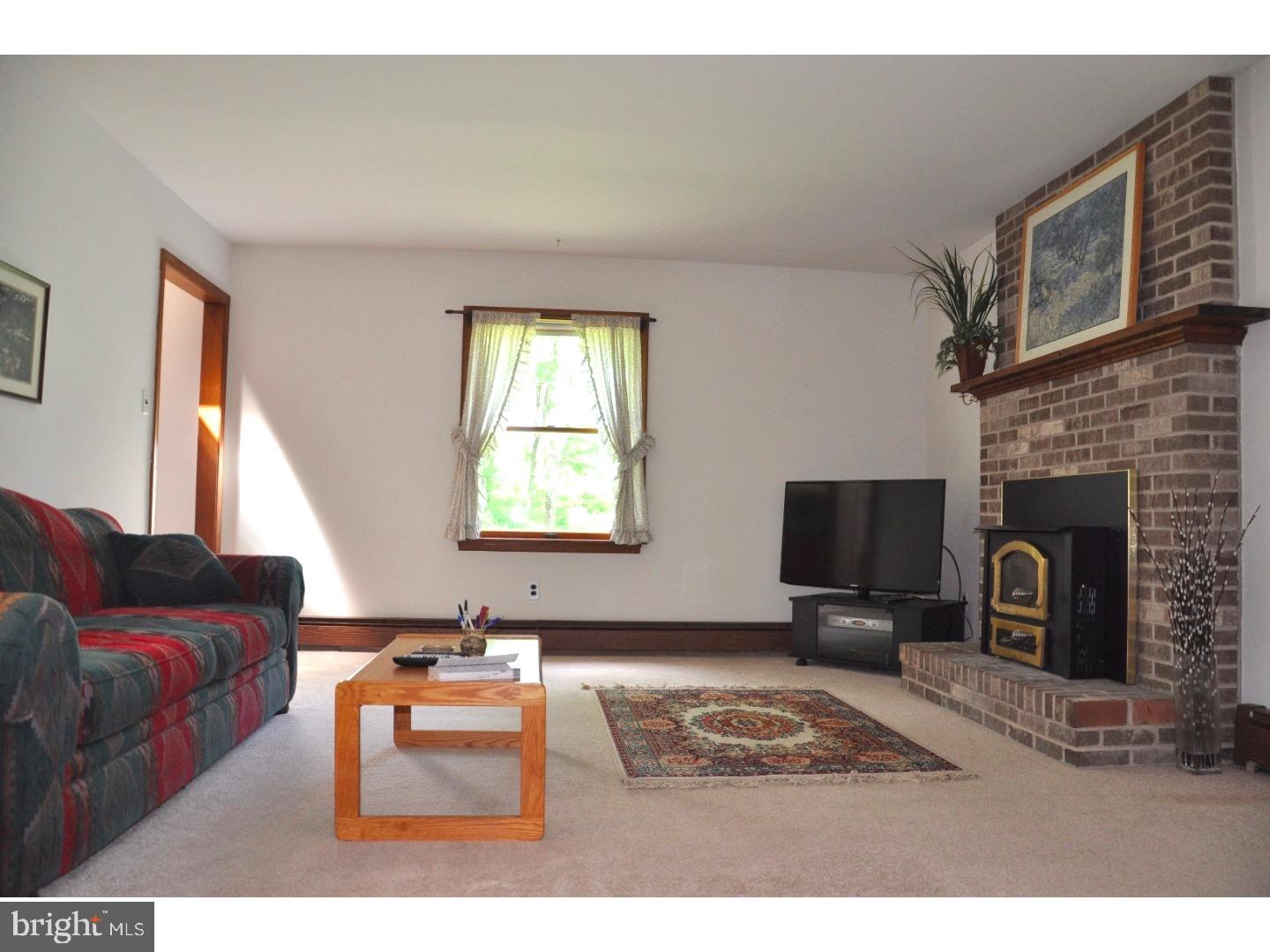 5453 Durham Road Pipersville, PA 18947 - Photo 7 of 24 Gallery Image 7