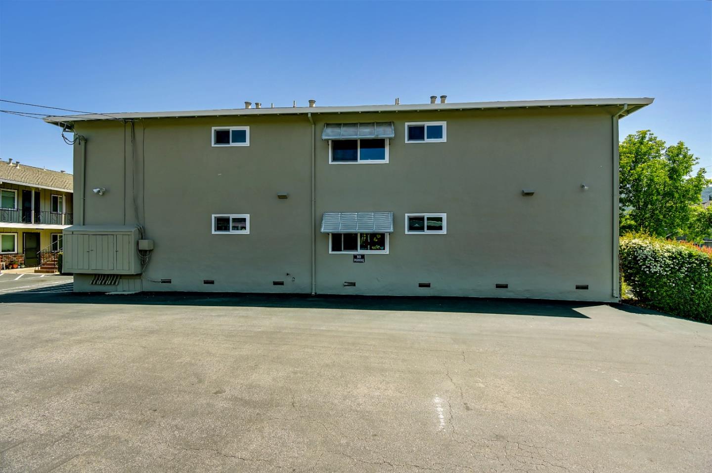 115 Towne Terrace Los Gatos, CA 95032 - Photo 6 of 16 a front view of a house with entryway