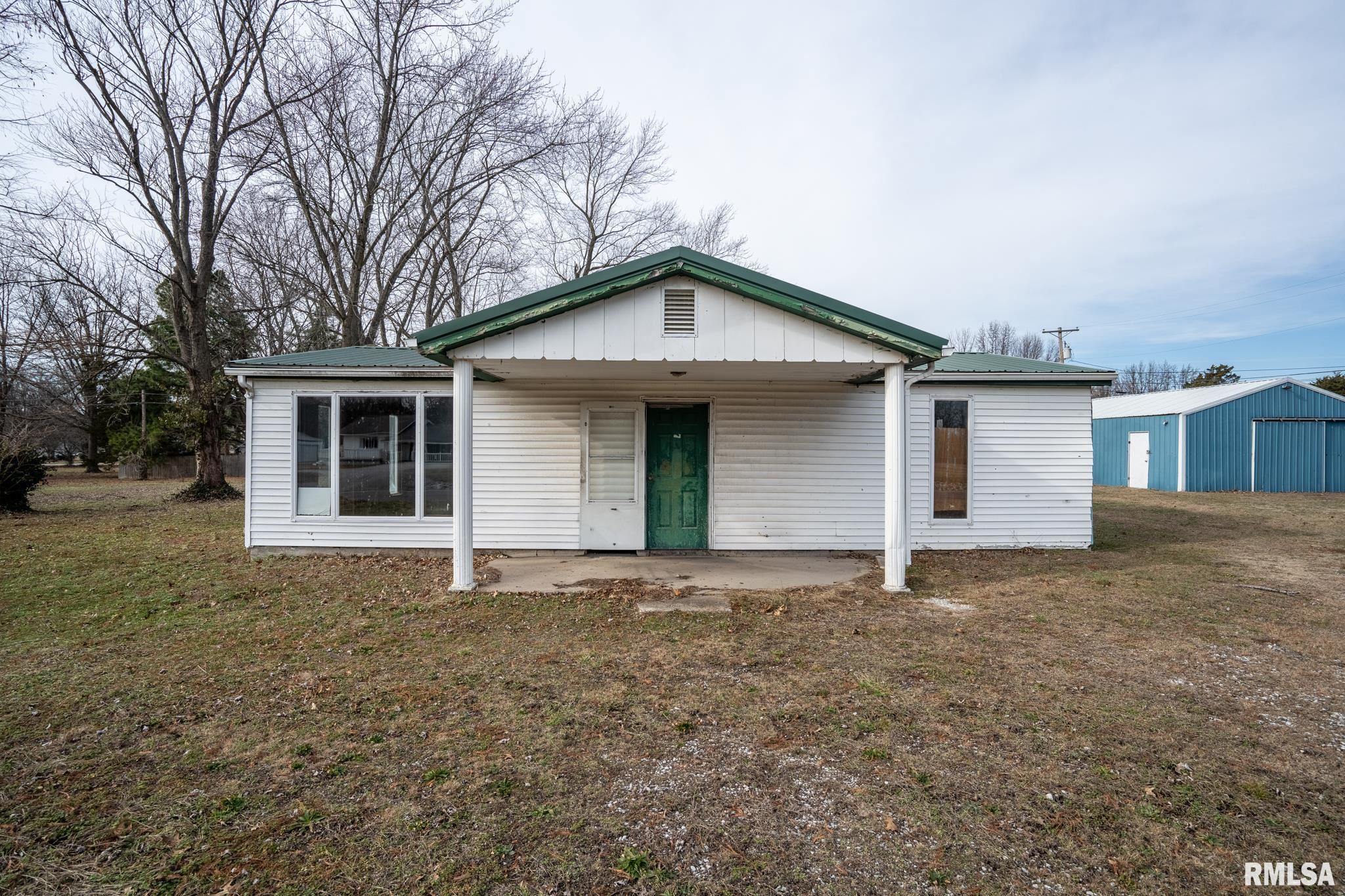 312 South Main Street Royalton, IL 62983 - Photo 1 of 17