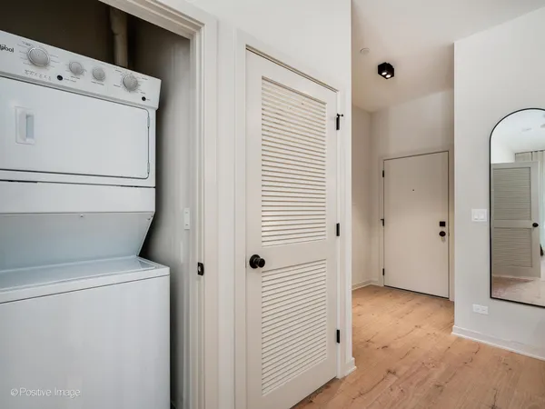 $4,600 | 1257 North Ashland Avenue, Unit 302, Chicago, IL 60622