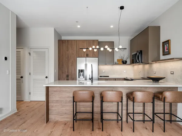 $4,600 | 1257 North Ashland Avenue, Unit 302, Chicago, IL 60622