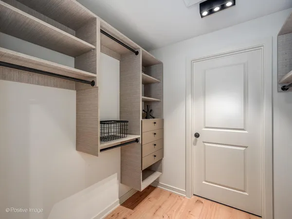 $4,600 | 1257 North Ashland Avenue, Unit 302, Chicago, IL 60622